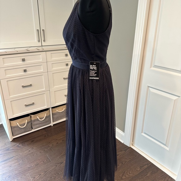 Express Navy Tulle V-Neck Dress - Size 6 NWT - Picture 7 of 9